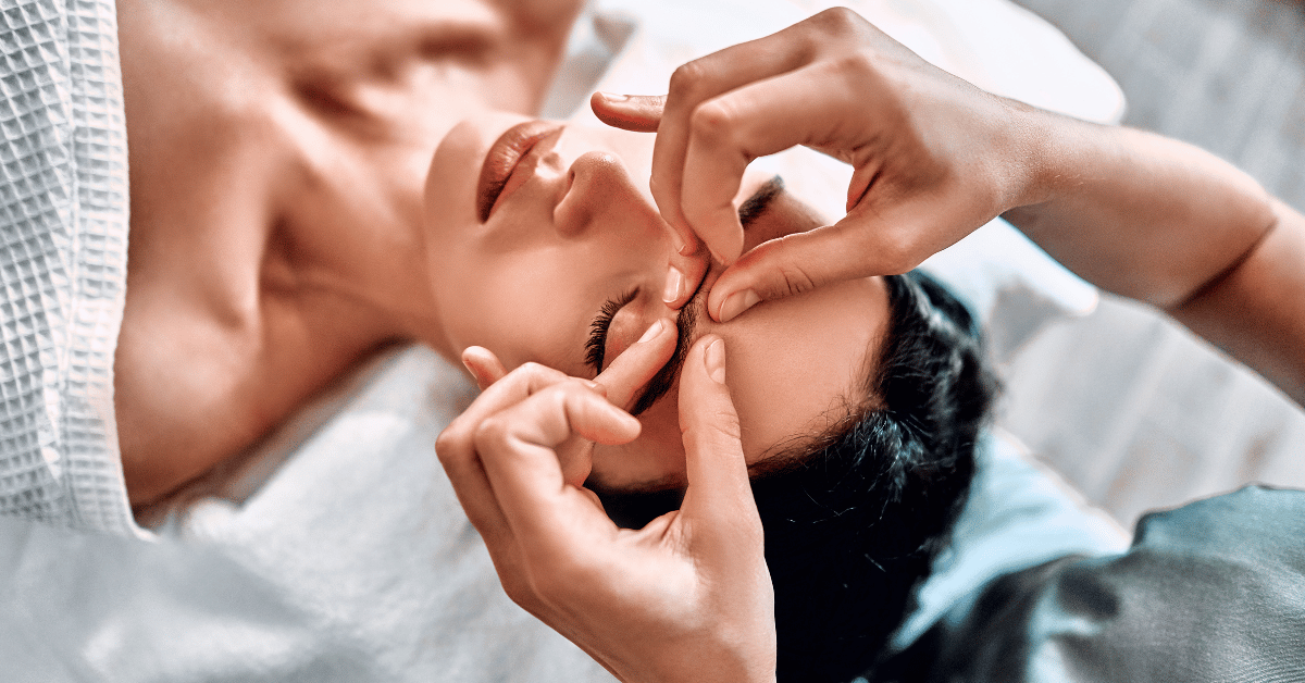 Sculptural Face Lifting Massage in Toronto